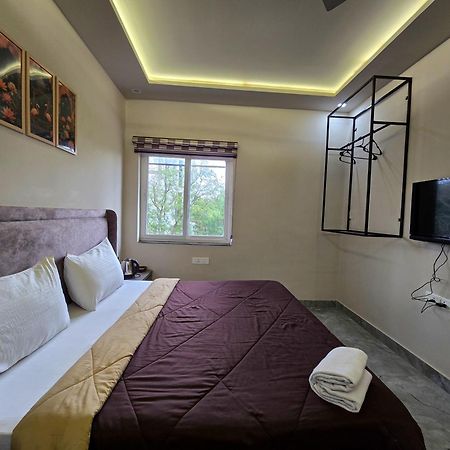 Zipcode Stay Агра Екстериор снимка